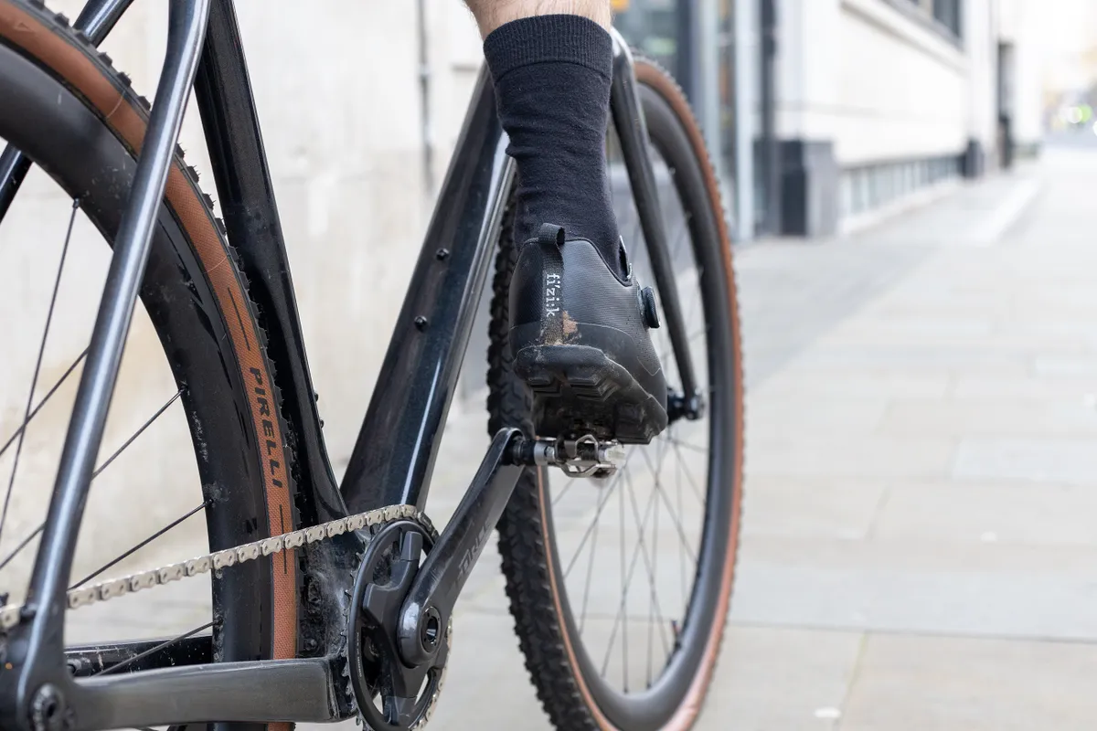 tips for cycling with cleats